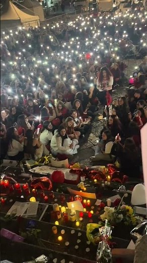 Fans singing Right Now at Liam's Memorial