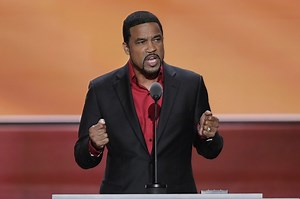 Pastor Darrell Scott Blasts Efforts to Defund Police