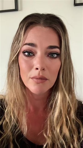 Video's van Miesjecafe (@michellecafe30) met original sound - Hailey Coder