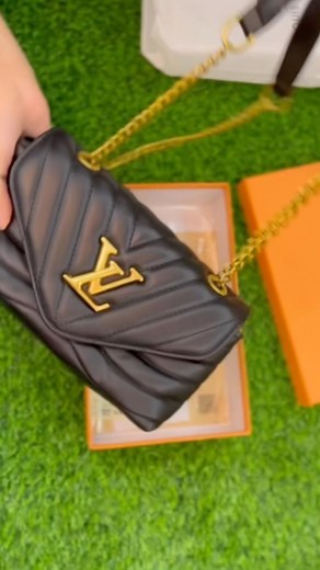 24 reactions | Introducing our exquisite handbag, combining beauty and functionality with its spacious design! It comes with adjustable handles for ultimate versatility | Celebrations | Facebook