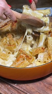 Italian Mac & Cheese Bake.. Just Gorgeous 🤩 #pastabake #macandcheese #italianmacandcheese #reels #pasta #yum | The Pasta Queen