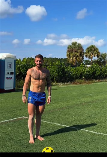 Barefoot Brazilian Football: A Unique Playstyle