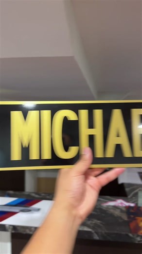 Guía para hacer un letrero personalizado para la calle