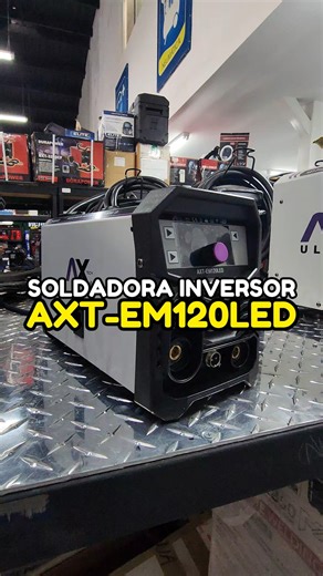 La soldadora inversor AXT-EM120LED es compacta, potente y multiproceso. Ideal para soldar con microalambre, electrodo y TIG LIFT, en acero al carbón e inoxidable. Cuenta con bivoltaje 110/220 volts, pantalla LED para control preciso y un microchip que mantiene parámetros estables en cada soldadura. Ligera, fácil de transportar y lista para trabajar en taller o en campo. 📍 Visítanos en Av. Malinche #22, Col. Gabilondo, Tijuana 📲 Cotiza por WhatsApp 664 386 15 19 | OASA Norte