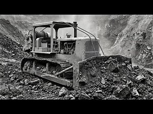Before Hydraulics: The Brutal Reality of 1950s Bulldozers!