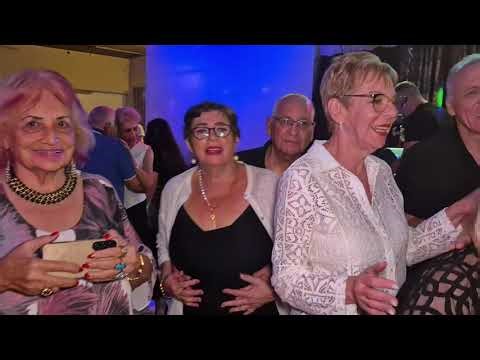 מועדון החברים של מיקי מארח את רוברטו - אוקטובר 2025