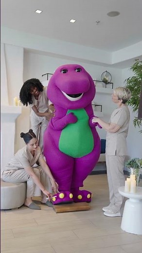 Even dinosaurs need time for self-care (and vacations)📍Eden Roc Miami Beach, book on @bookingcom