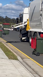 347K views · 1.7K reactions | #australia #sydney #binday #bincollection | Aussie Venture | Facebook