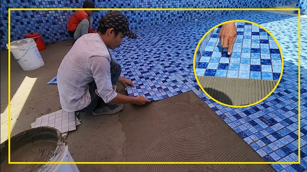 How to Squeeze and Set Mosaic Tiles Perfectly for Swimming Pool Construction