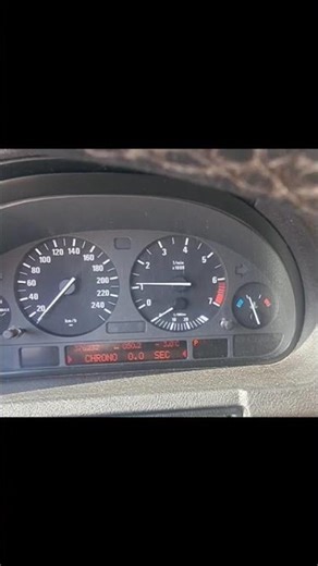 BMW X5 3.0i – 6000 RPM on the spot! Brutal exhaust sound