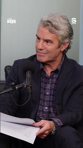 Andy Cohen Makes Jesse Plemons Uncomfortable About His Glow Up😂😂