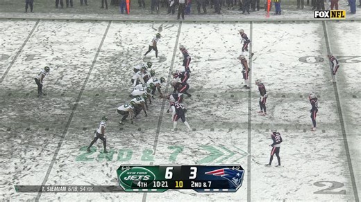 Breece Hall makes one handed catch with ease on 11-yard play