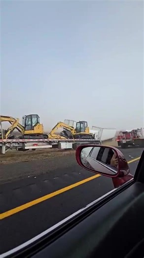 Fog and ice likely contributed to this multi-vehicle pileup on I-90 near Ritzville. Troopers say both directions of the freeway were blocked. We'll have more information soon... Photo: Pinky Osorio | Source ONE News