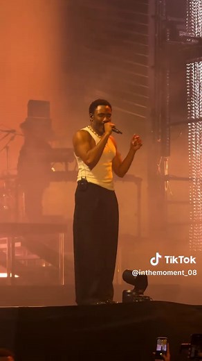 Childish Gambino Redbone Live Performance Highlights