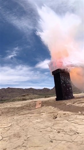 Chemical Reaction: Pure Sodium Metal in Water