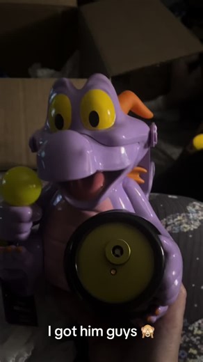 The cutest bubble machine ever! Figment! #disney #disneyparks #wdw #epcot #figment