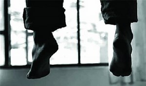 Youth commits suicide after seeing videos on how to hang self