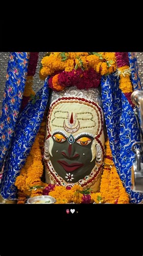 Shubham Pathak 🇮🇳 on Instagram: "दिल पे हुआ है असर > 🫀🖤🥹 . . . . . . . . . . . #réel #mahadev #ujjain #kedarnath #bholenath #triyambakeshwar #2025"