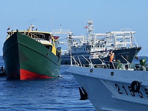 Chinese fishing boats have been making some unusual moves lately in the East China Sea, satellite images and shipping data show