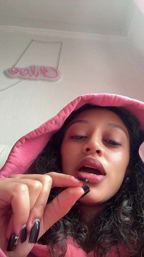 like what do u actually mean ??? in a MILISECOND of putting the food in ur mouth ???? #chlöe #fypシ