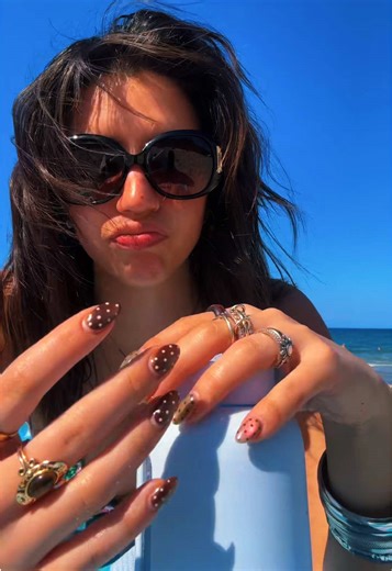 Beach Day OOTD: Brave the Cold Water!