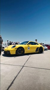 🇩🇪🏁 Porsche 911 GT3 (992) — the ultimate driver's car.