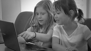 编程一小时转向 Minecraft 和星球大战来教孩子们编程