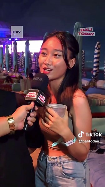 KALAU KAMU MAU GAK, LADIES? 🤔💭 — 📍 Bali Cocktail Fest - @Atlas Beach Fest FOLLOW @balitoday__ FOLLOW @balitoday__ FOLLOW @balitoday__ [cr: Bali Today] #bali #balitoday #balicocktailfest #atlasbeachclub #kulibangunan #fyp #fypp #fypシ゚ #fypage