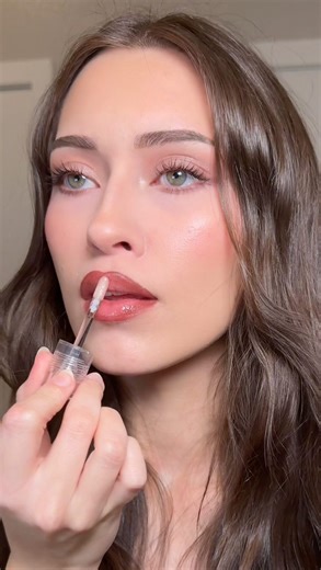 Morphe on Instagram: "Holiday dinner loading… 🍽️✨ Create your perfect dinner-party glam with Morphe’s limited edition Holiday Eyeshadow Palette including festive neutrals, shimmers, and bold party shades all in one. 🎁"