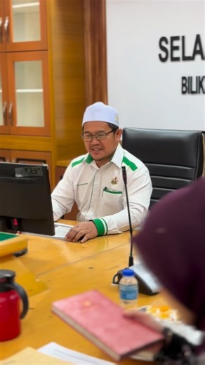 291 reactions · 6 comments | Pertemuan bersama Pengarah Jabatan...