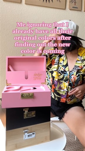 4.9K views · 31 reactions | Purple is a NEED, not a want. 﫣 Feel the same? Comment 'PURPLEBOX' and we'll message you how to get first dibs before it comes out to the public! : @wulanrussell #purplebox #organizationbox #hashstashco #amazonfinds #purplelover #purpleaesthetic | Hash Stash Co | Facebook