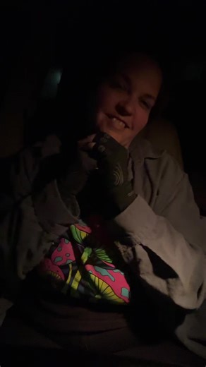 lindseebee (@lindseebee4)’s videos with Coming Undone - Korn