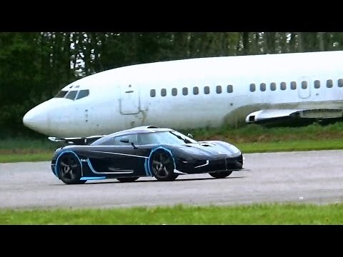 Koenigsegg One1 top speed run + 225 mph FLYBY