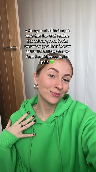 so proud of myself for changing my mindset 🫶🏻 fake tan was literally an addiction for me #fyp #paleskin