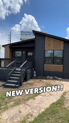 Chance’s Home World on Instagram: "This mobile home is the “Millenian 2” located at Palm Harbor Homes of Conroe. This prefab house is built by Commodore Homes of Indiana! WATCH THE FULL TOUR ON THE CHANNEL FOR ALL THE INFO AND PRICING, link in bio! #mobilehome #prefabhouse #housetour #manufacturedhomes #realestate #newhome #house #prefabhomes #modularhome"