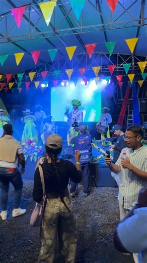 Al ritmo el bombo, cununo, marimba y guasa se vive el Festival de Arrullos del Pacífico, en Los Tubos🕺🏽💃🏽🪘🍾🎼🎼🎼 | Buenaventúrate