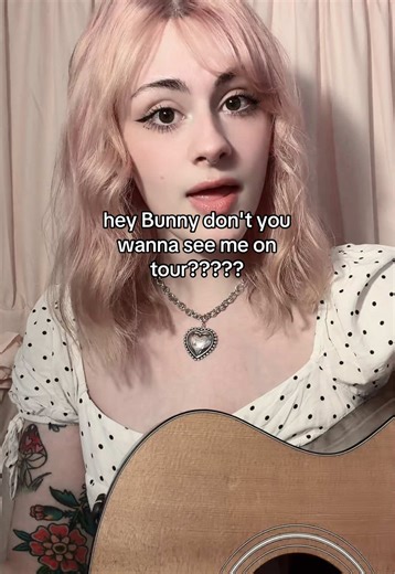 A perfectly normal rendition of Hey Bunny that is completely regular! #funny #fyp