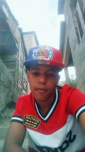 TikTok · Carlos Flow