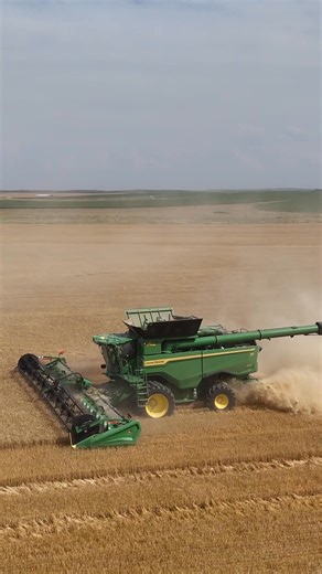 145K views · 3.9K reactions | S7 Combine Posting   Troy Randall - Lead Technology Specialist #21stCenturyEquipment #JohnDeere #Harvest | 21st Century Equipment | Facebook