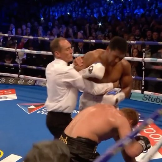 KO No.24 loading 🔋 @anthonyjoshua ⬛⬛⬛⬛⬛🔲🔲 Three days out from #JoshuaWallin as part of the #DayOfReckoning card, live worldwide on DAZN PPV 🔥 #RiyadhSeason | Matchroom Boxing