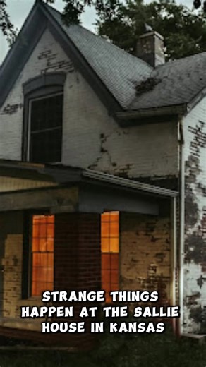 6.3K views · 210 reactions | Welcome To One Of The Most Haunted Houses in The USA! 類] #hauntedplaces #hauntedhouse #creepypasta #haunted | Strange and Creepy | Facebook