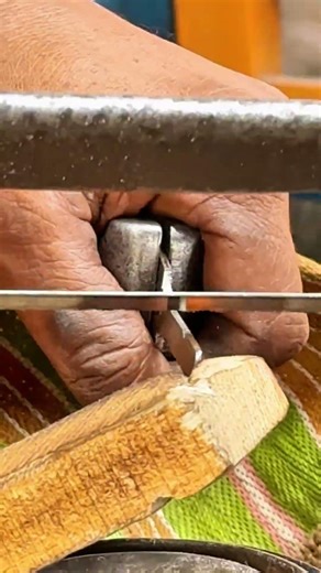 Master Blacksmith Makes 100-Year-Old Key in 30s 🔑⚡