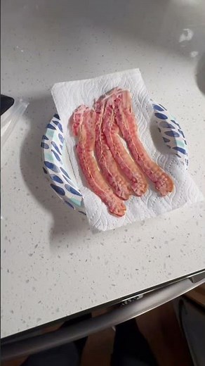 How to microwave bacon. Costco Kirkland Fully Cooked Epic Bacon 🥓 #bacon #costco #shorts