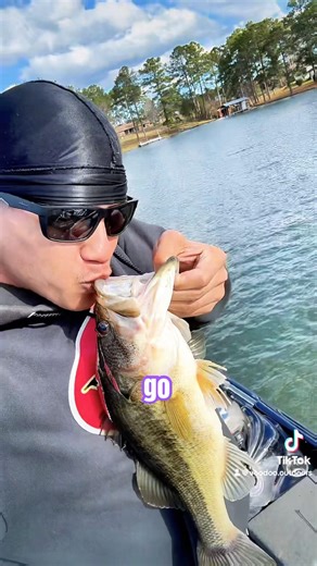 Loving my new setup. Lots of addictive trips ahead! #bassfishing #fishing #megalive #humminbird