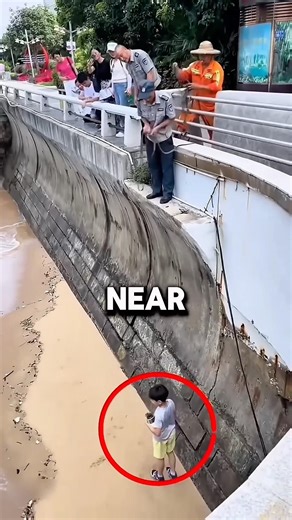 this old man is actually a hero🥺