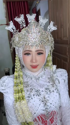 Deta Arie Rias (Make Up & WO) on Instagram: "Lokasi Sp Tempilang Bride Mei"