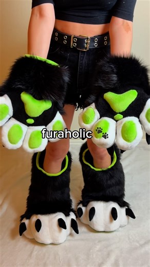❤︎︎ 푴풂풓풓풛 ❤︎︎ on Instagram: "never too much fur  ⭐️ Full set by me ⭐️ ~Hand paws, feet paws and tail commissioned by @unity_0572 #fursuitmaker #furrymeme #cringe #furrylife #furaddict #fursuit #furry #furriesforever #fursona #furryfriends #cute #furrygirl"