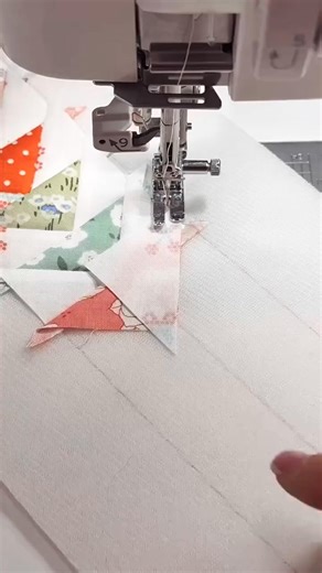 Making this Flying Geese Belt Bag with the Quilt As You Go method, inspired by Zerian! Can't wait to show you the final product. #sewing #quilting #quiltasyougo #flyinggeese #beltbag #handmadewithlove | Quilt Patterns PDF