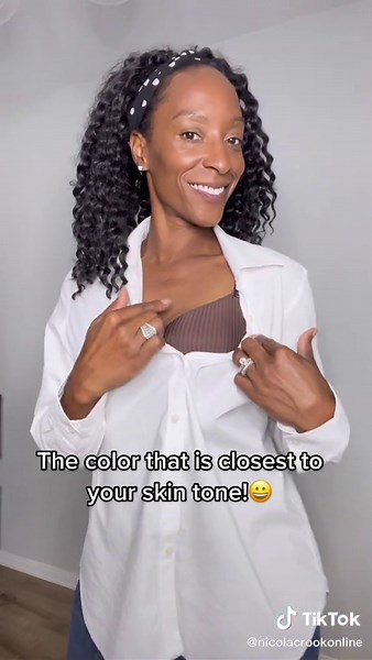 Some people mention that you can wear red under white and it will be invisible. Every time I have tried it, it has not worked! Did red work for you?# #brafitting #bratok #brafitstylist #bras #braboutique #brahack #howto #styletips #brasandhoney #braschool #brasize