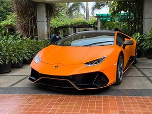 Lamborghini Huracan EVO Fluo Capsule Introduced In India; First Unit Delivered  - ZigWheels